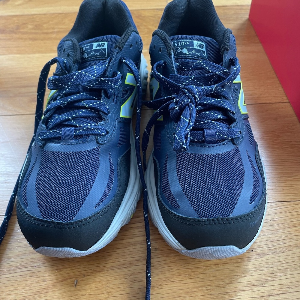 New Balance woman’s Activa all terrain brand new .Size 7 $35.